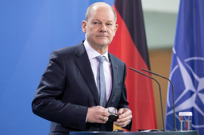 زعيم المعارضة الألمانية يطالب شولتس مجددا بالبحث معا عن حل في سياسة الهجرة