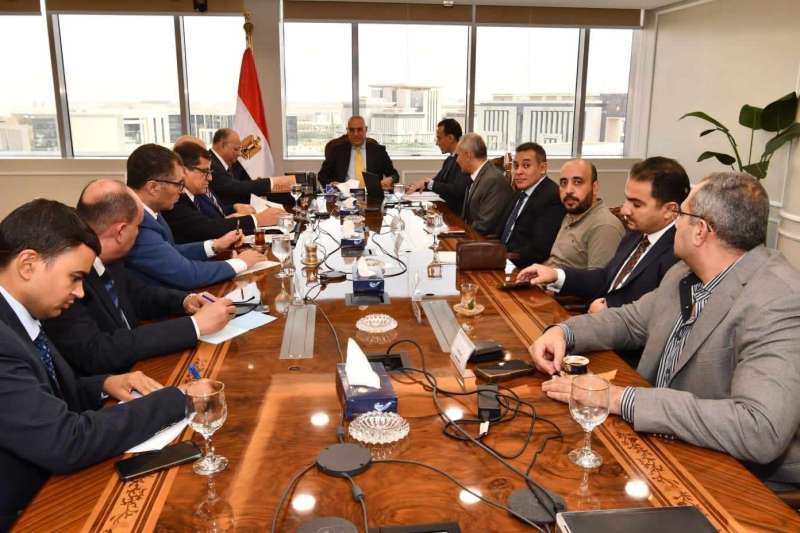 وزير الإسكان ومحافظ القاهرة يتابعان مشروعات التطوير الجاري تنفيذها بالمحافظة