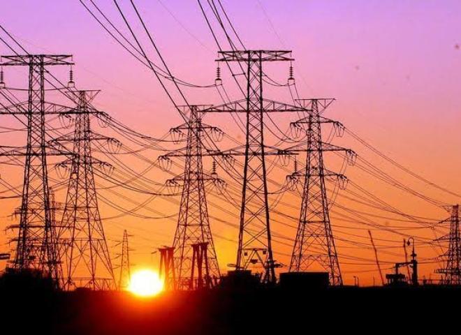 وزارة الكهرباء تعلن انتهاء تخفيف الأحمال لساعة إضافية