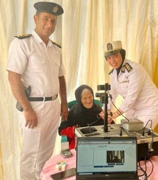 في لفتة إنسانية.. الداخلية تستجيب لالتماس سيدة مسنة بالشرقية لتجديد بطاقة الرقم القومي بمنزلها