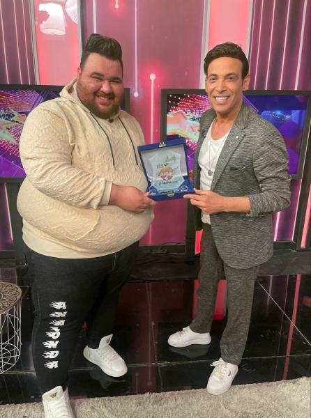 ديشا الغمراوي يغني لـ عبد الباسط حمودة مع سعد الصغير في برنامجه