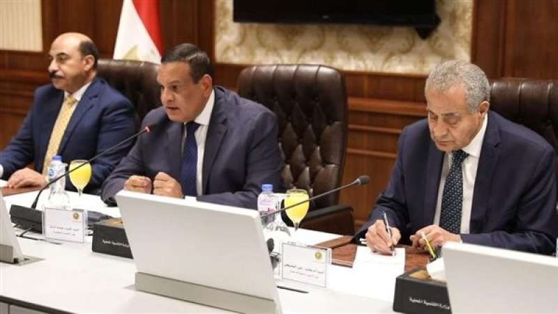استمرار متابعة تنفيذ مبادرة خفض أسعار السلع الغذائية وإجراءات رادعة للمخالفين