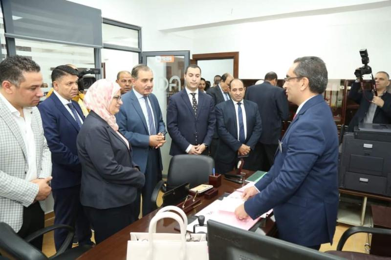محافظ كفرالشيخ ورئيس التنمية الصناعية يفتتحان فرع الهيئة الجديد بالمحافظة