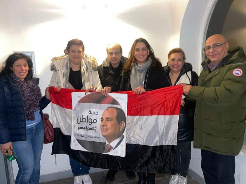 استمرار توافد الجالية المصرية في هولندا للتصويت في الانتخابات الرئاسية