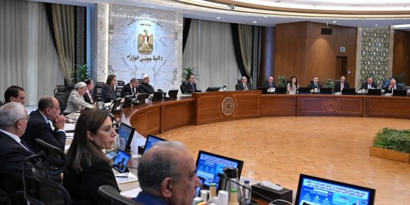 الوزراء يستعرضون تطورات العمل فى مجموعة من الملفات المهمة