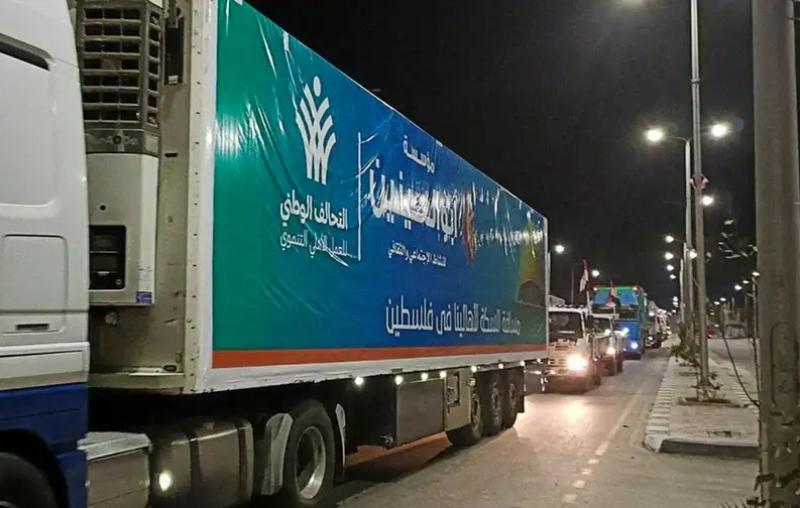 متحدث الحكومة الفلسطينية: نحتاج تدفق مئات الشاحنات إلى غزة لإنقاذ أهلنا من المجاعة