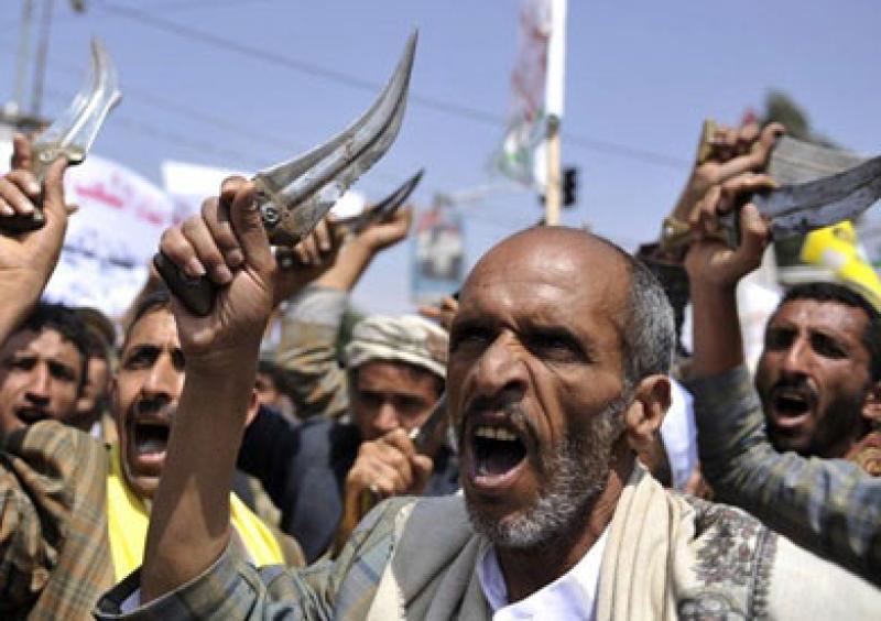 واشنطن تخطط لحملة عسكرية طويلة لإضعاف قدرة الحوثيين