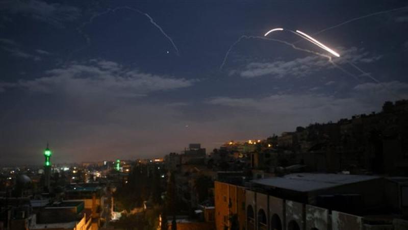 المرصد السوري: غارة إسرائيلية تستهدف منطقة الديماس غرب العاصمة دمشق