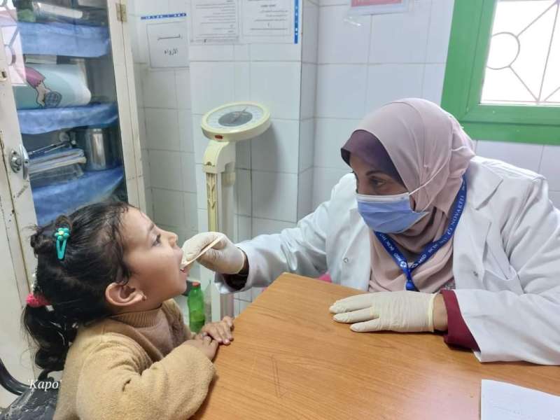 محافظ دمياط تتلقى تقريرًا حول نتائج القافلة الطبية التى أطلقتها الصحة بقرية أبو راشد