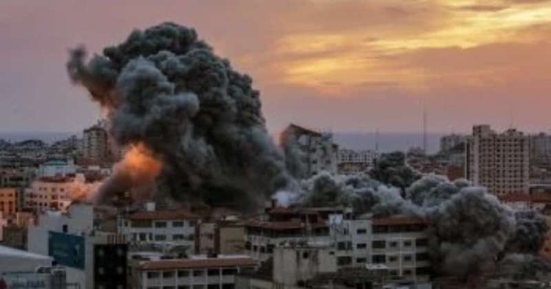 الفصائل الفلسطينية تعلن مقتل 7 أسرى في غارات إسرائيلية على غزة