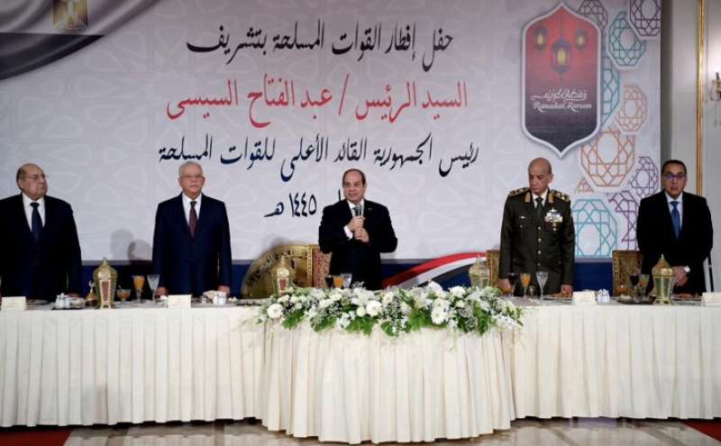 الرئيس السيسي يشهد حفل إفطار القوات المسلحة في ذكرى انتصارات العاشر من رمضان
