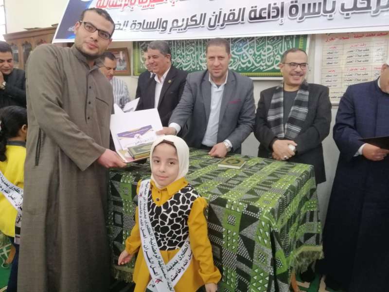 السكرتير العام المساعد يشهد تكريم عدد من حفظة القرآن الكريم بمركز الرحمانية