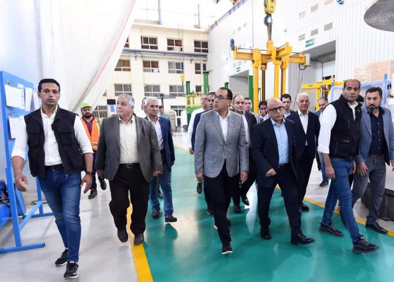 رئيس الوزراء يزور مصنع ”السويدي” للمحولات الكهربائية بالعاشر من رمضان