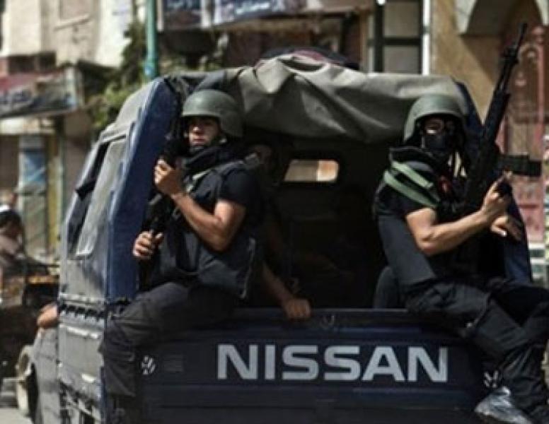حبس سائق وعاطلين لإتجارهم بالمواد المخدرة ببدر ومنشأة ناصر