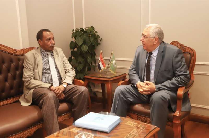وزير الزراعة يبحث مع مدير المنظمة العربية للتنمية الزراعية التعاون المشترك بين الوزارة والمنظمة