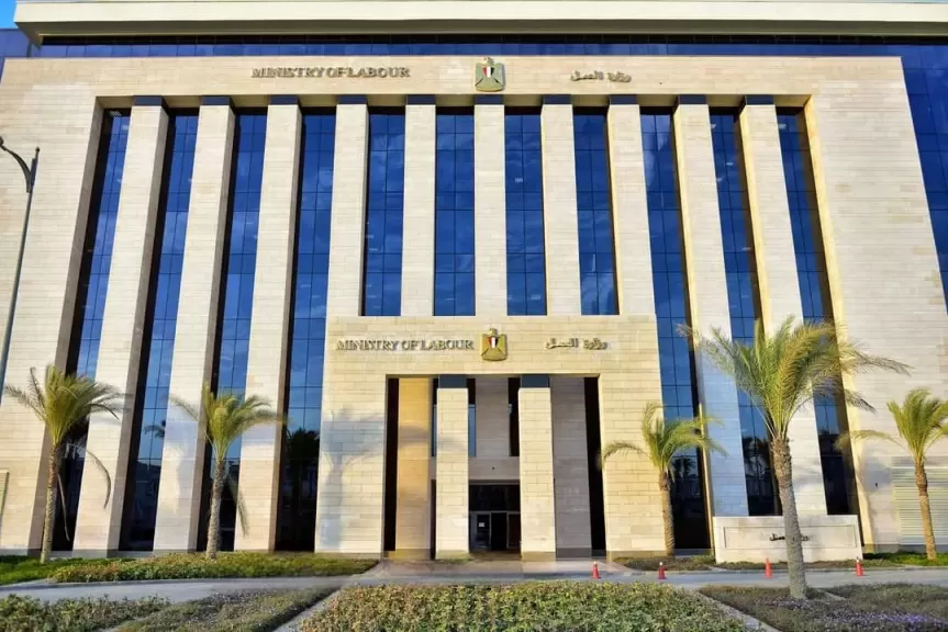 براتب 175 ألف جنيه شهريا.. الحكومة: فرص عمل للأطباء فى السعودية
