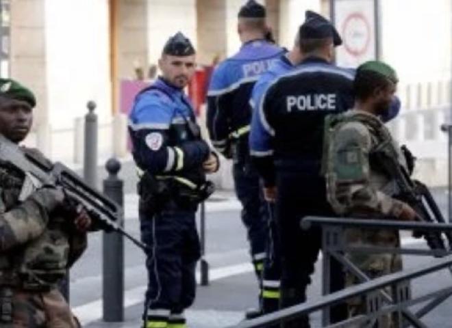 القوات الفرنسية تعتقل مشتبه فيه هدد بتفجير القنصلية الإيرانية في باريس