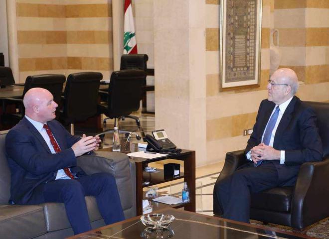 رئيس حكومة تصريف الأعمال اللبنانية يبحث الوضع في جنوب لبنان مع مسئول عسكري بريطاني