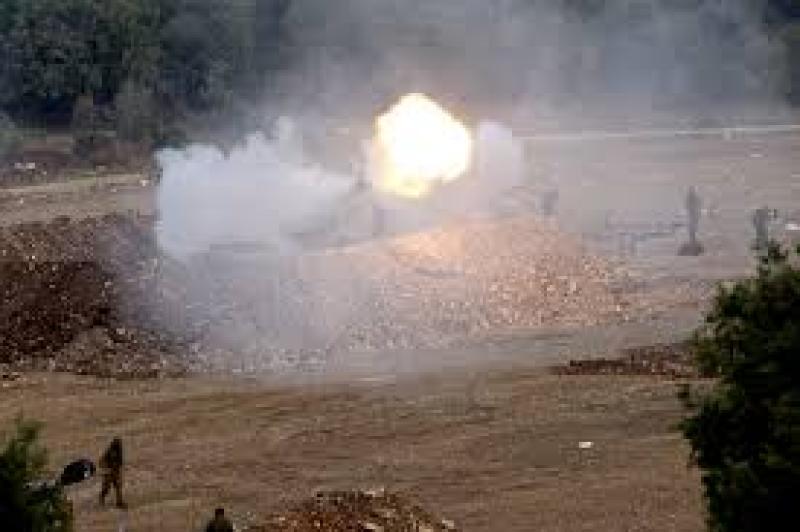 الجيش الإسرائيلي يعلن قصف أهداف لحزب الله في جنوب لبنان