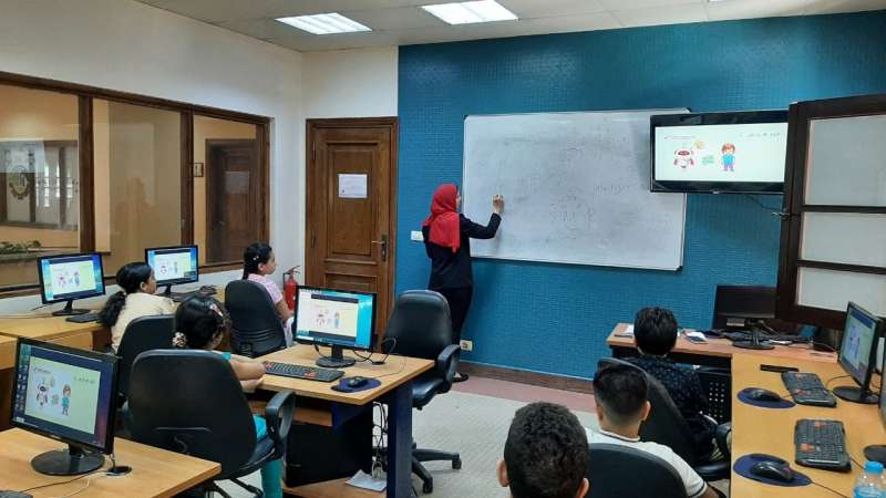استمرار افتتاح مجموعات دورات الذكاء الاصطناعي للأطفال بمكتبة مصر العامة بدمنهور