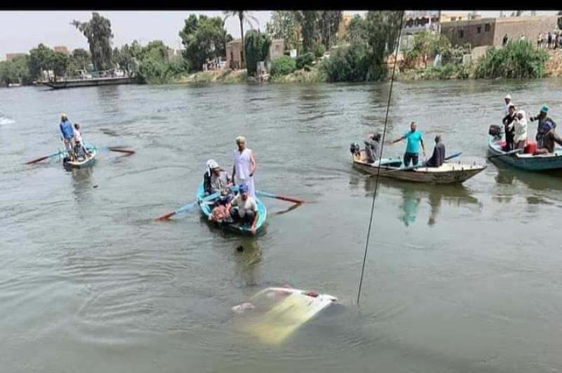 حادث معدية أبو غالب.. تعرف على أسماء الناجين من غرق سيارة ميكروباص محملة بالعمالة