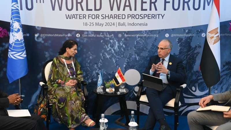 الدكتور سويلم يلتقى مدير عام اليونسكو للعلوم الطبيعية على هامش فعاليات المنتدى العالمي العاشر للمياه