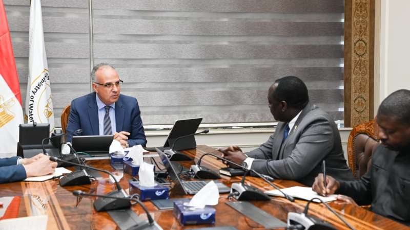 وزير الري يبحث مع سفير تنزانيا بالقاهرة التعاون بين البلدين في مجال المياه