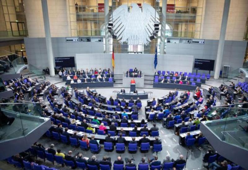 البرلمان الألماني يوافق على اتفاقية للتدريب المهني مع فرنسا