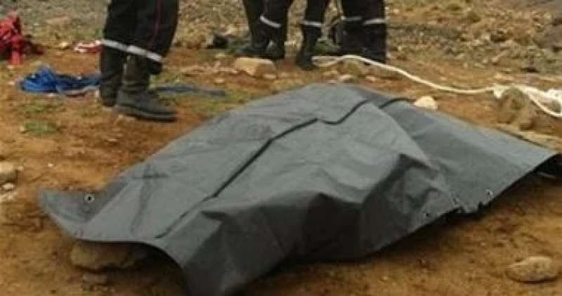العثور على جثة عامل بها آثار نهش كلاب ملقاة ببركة صرف في مدينة بدر