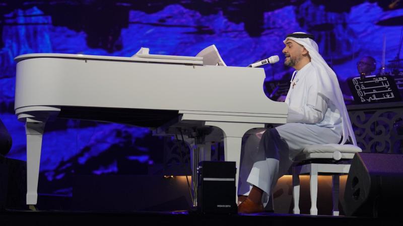 قلب مقاييس الحفلات الغنائية في الكويت وقدم إهدائه إلى عبد الله الرويشد