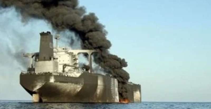 الحوثيون: نفذنا عمليتين عسكريتين استهدفتا سفينة وحاملة طائرات أمريكية