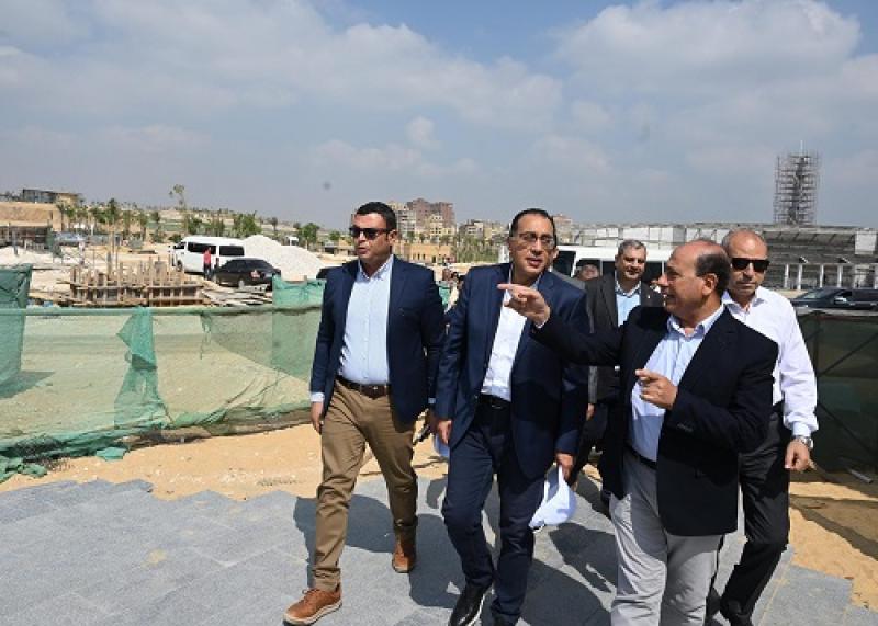 وزير الإسكان: تلال الفسطاط من أكبر الحدائق في منطقة الشرق الأوسط