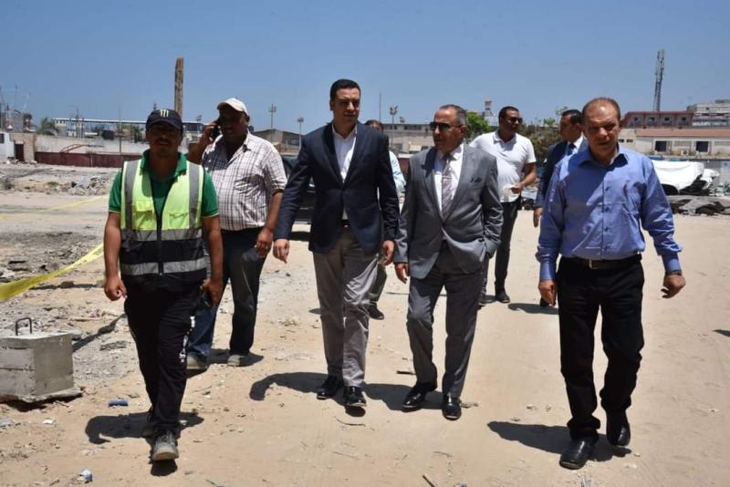 محافظ بورسعيد يتفقد سير العمل في إنشاء ستاد النادي المصري الجديد