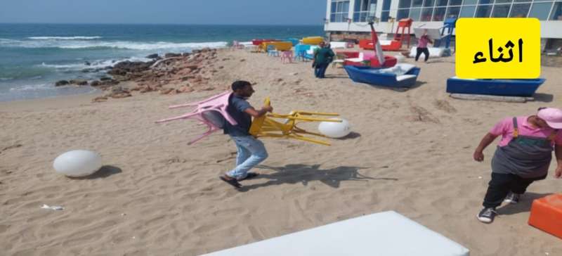 الفريق أحمد خالد يوجه بإزالة المخالفات بشاطئ الشاطبي وتنظيفه من المخلفات