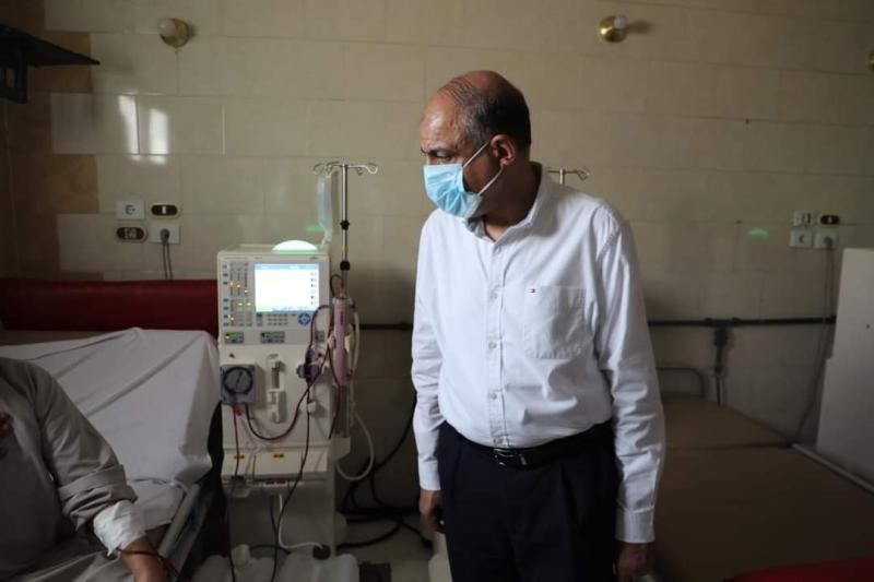 محافظ المنيا يتفقد عددا من المستشفيات ويشدد على الالتزام بأعلى مستويات النظافة والتعقيم