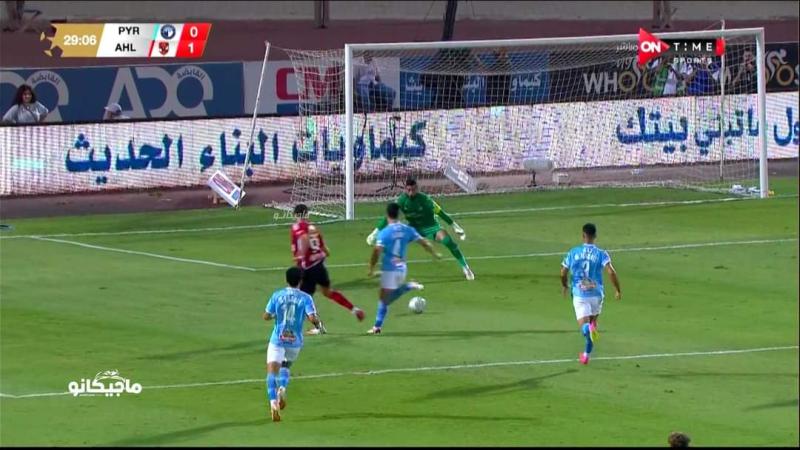 الأهلي يفوز على بيراميدز ويقترب من صدارة الدوري