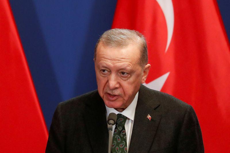 وزير خارجية الاحتلال يهدد أردوغان بمصير صدام حسين