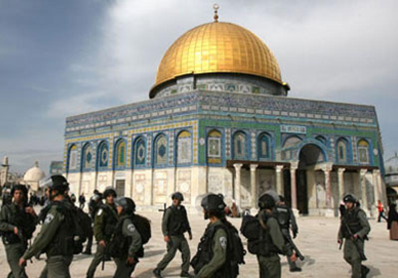 حماس: قرار الاحتلال بإبعاد خطيب الأقصى تدخل سافر وتقييد لحرية العبادة
