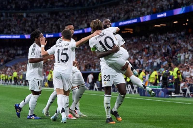 ريال مدريد يبدأ رحلة الدفاع عن لقب دوري الأبطال بفوز صعب أمام شتوتجارت