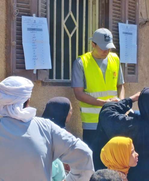 انطلاق قافلة من جامعة المنيا  لقرية القايات بمركز العدوة لتنفيذ مبادرة بداية جديدة