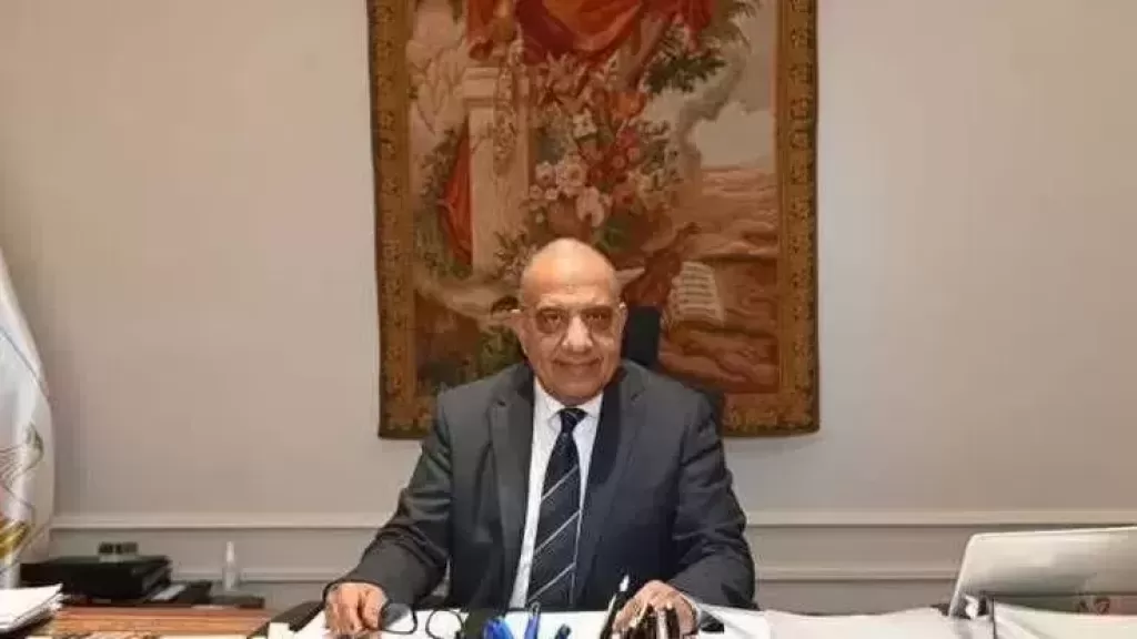 وزير الكهرباء والطاقة يهنئ العاملين بعيد الأضحى المبارك