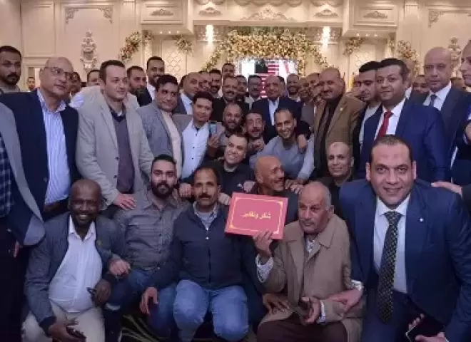 وزير الكهرباء يشارك في إفطار العاملين ويكرم 15 من أبرز الكفاءات