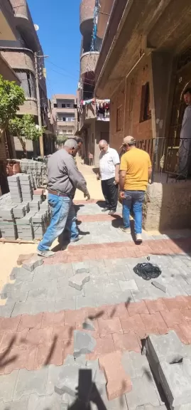 محافظ أسيوط: مواصلة تركيب بلاط الإنترلوك بحارات وتفرعات شارع الحدادين بمدينة صدفا