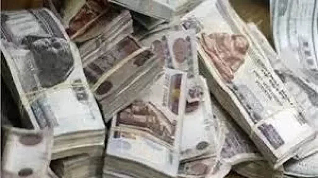 عناصر إجرامية لقيامهم بغسـل 450 مليون جنيه متحصلة من نشاطهم الإجرامى فى المخدرات