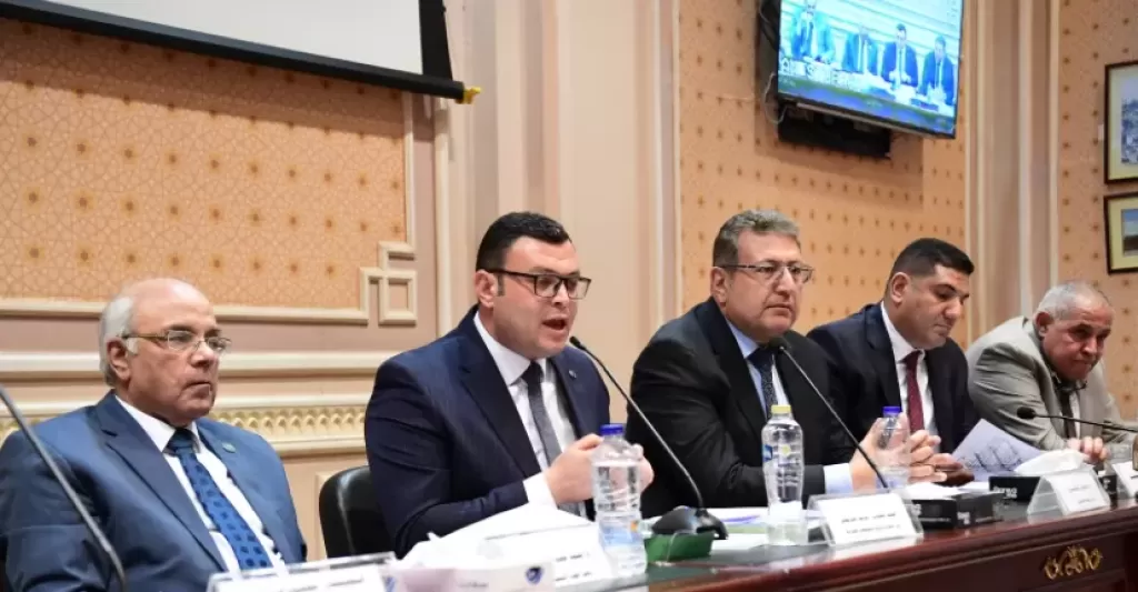 رئيس محلية النواب يستنكر فكرة تعويض المستأجرين بمساكن بديلة في مشروع قانون الإيجار القديم
