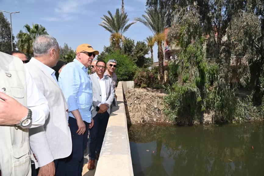 وزير الري يتفقد أعمال تطهيرات الترع بمحافظة المنوفية للإطمئنان على الجاهزية قبل موسم الصيف