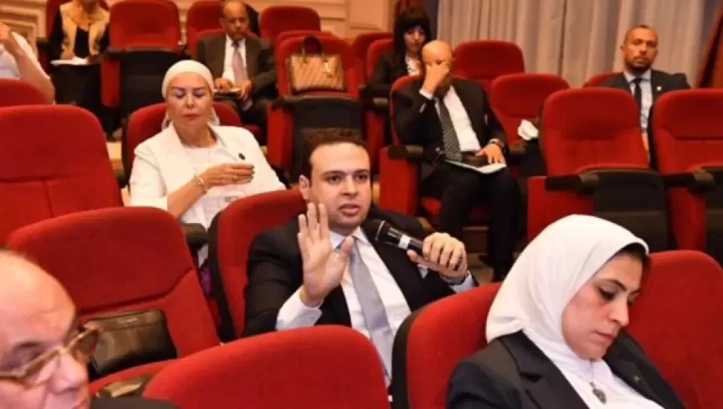 500 جنيه حد أدنى.. عبد المنعم إمام يطالب بربط زيادة القيمة الإيجارية بتكافل وكرامة