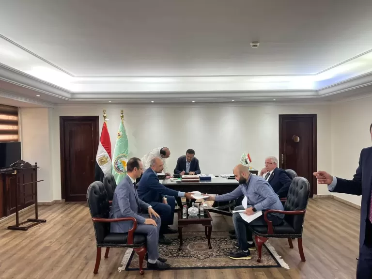 وزير الزراعة يعقد اجتماعه الدوري بأعضاء النواب والشيوخ