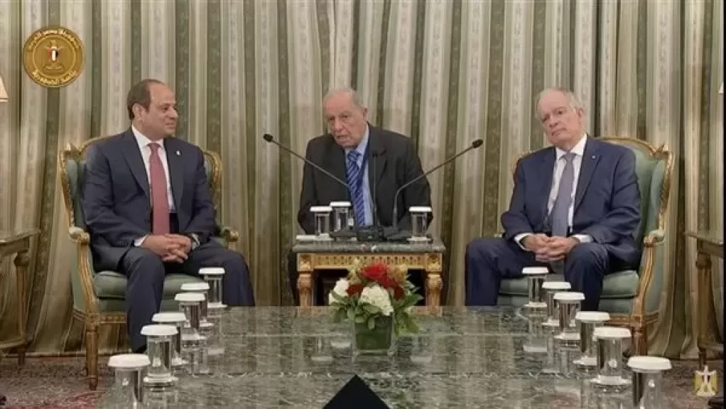 الرئيس اليوناني يعرب عن تقدير بلاده لمصر وحرصها علي تعزيز العلاقات