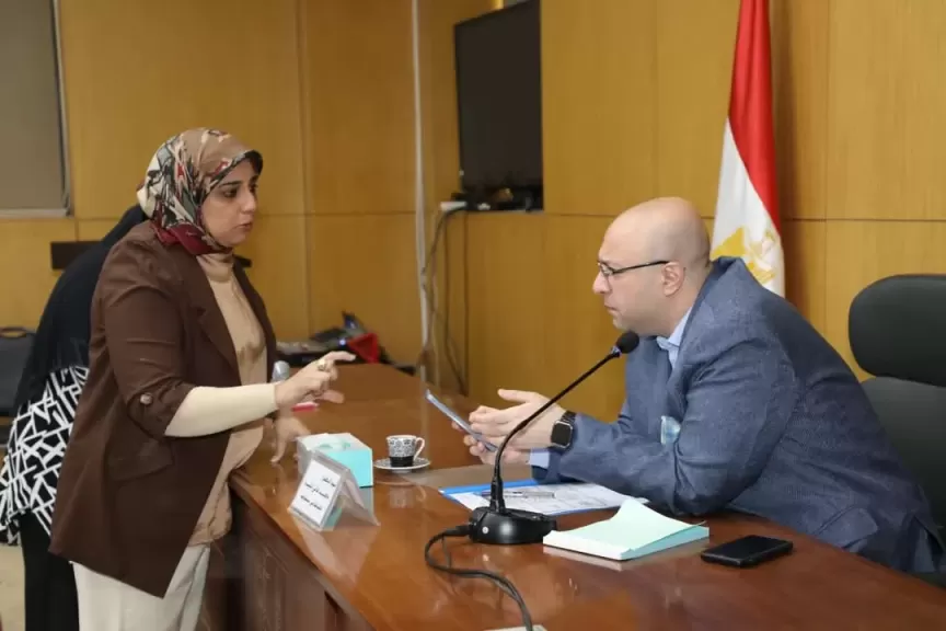 محافظ بني سويف يستمع لمطالب واحتياجات وشكاوى المواطنين في قطاعات ومرافق خدمية
